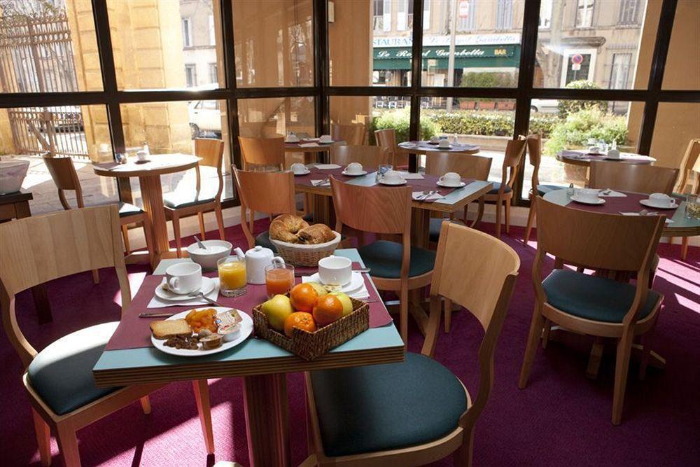 Appart Hotel Odalys City Aix En Provence L'Atrium Aix-en-Provence Restaurant foto