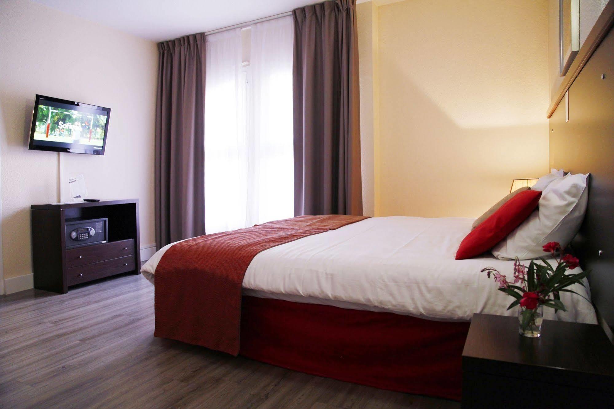 Appart Hotel Odalys City Aix En Provence L'Atrium Aix-en-Provence Buitenkant foto